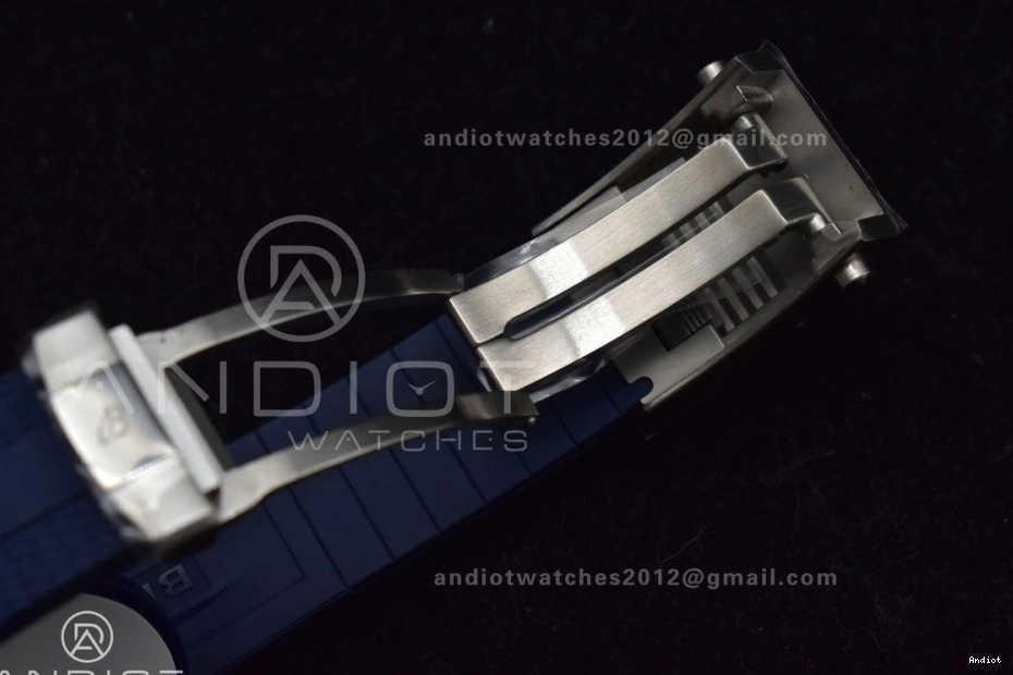 Best 1:1 Blue Rubber SS BLSF A2824 White Dial SuperOcean on Edition Automatic 42 Strap 0414